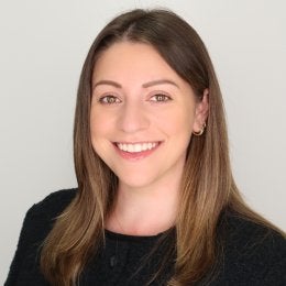 Lindsay Miller Headshot 