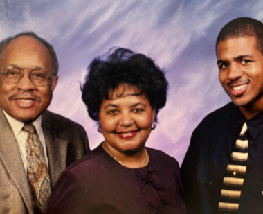 Leon Smith '01 and his family members