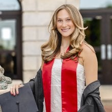 Donley_Lindesy Headshot