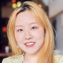 Xinhang Hermione Hu Headshot