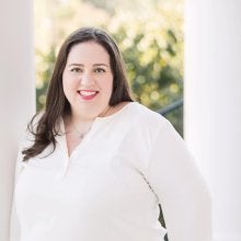 Lauren Trakhman headshot